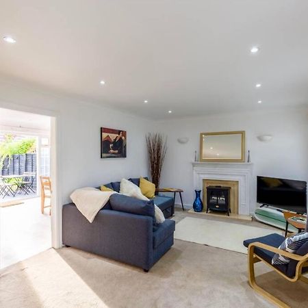 A Cheerful Three Bedroom House In Leafy Lytham Литам-Сент-Эннс Экстерьер фото